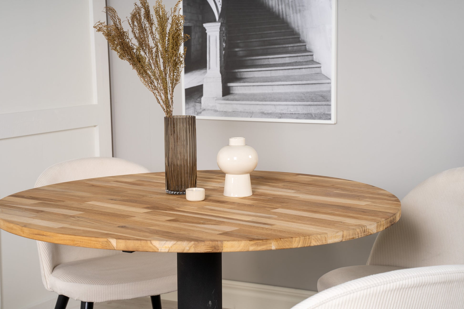 Cirebon Matbord med Velvet Stolarna Matgrupp