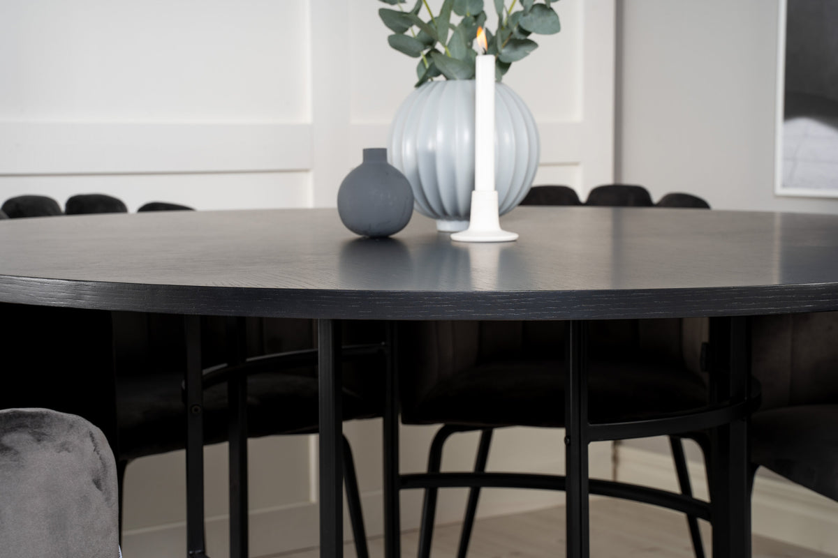 Copenhagen Matbord med Limhamn Stolarna – Bord: ⌀140 Stol: 54x76,56x61