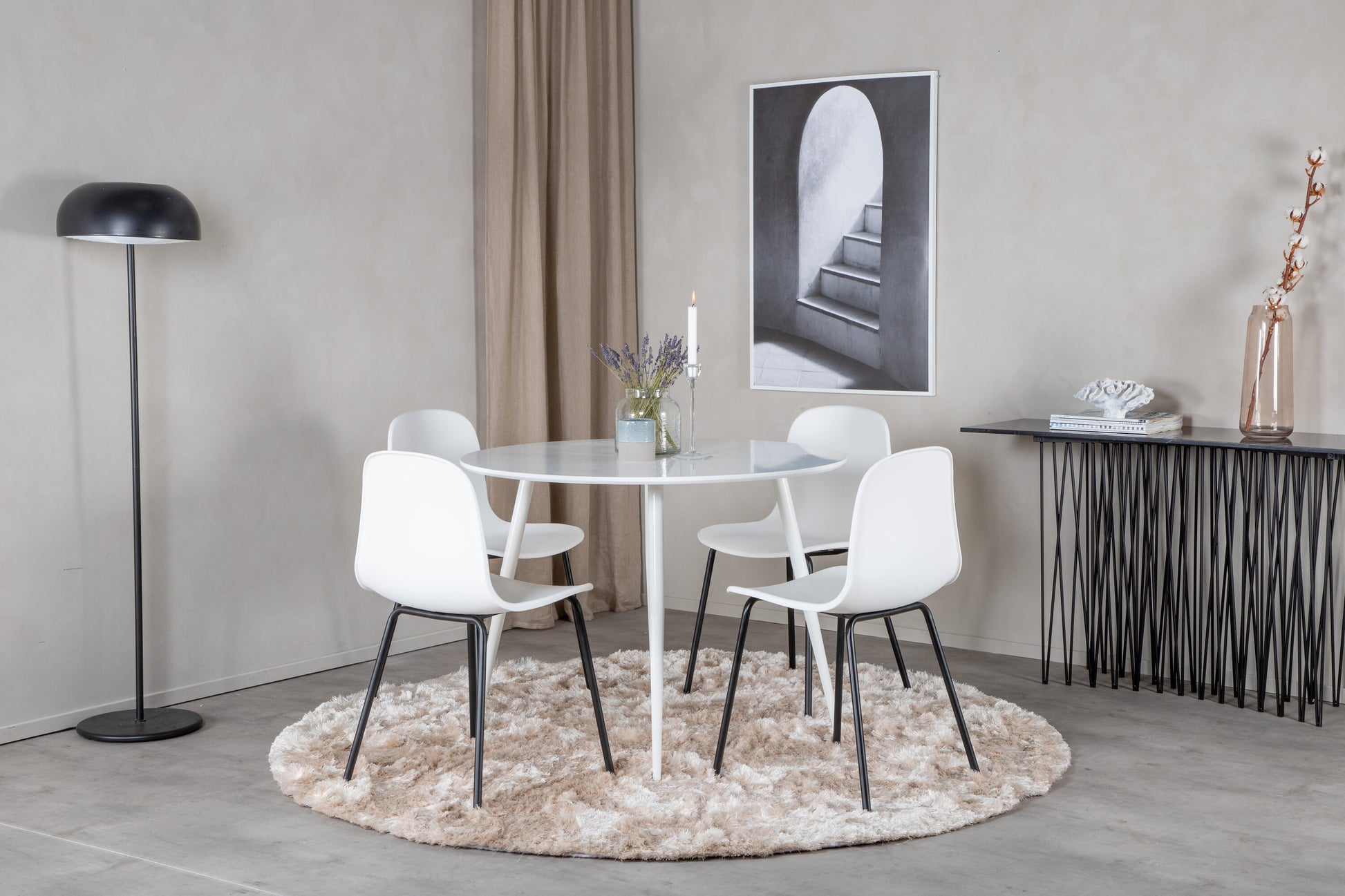 Plaza Matbord med Arctic Stolarna Matgrupp