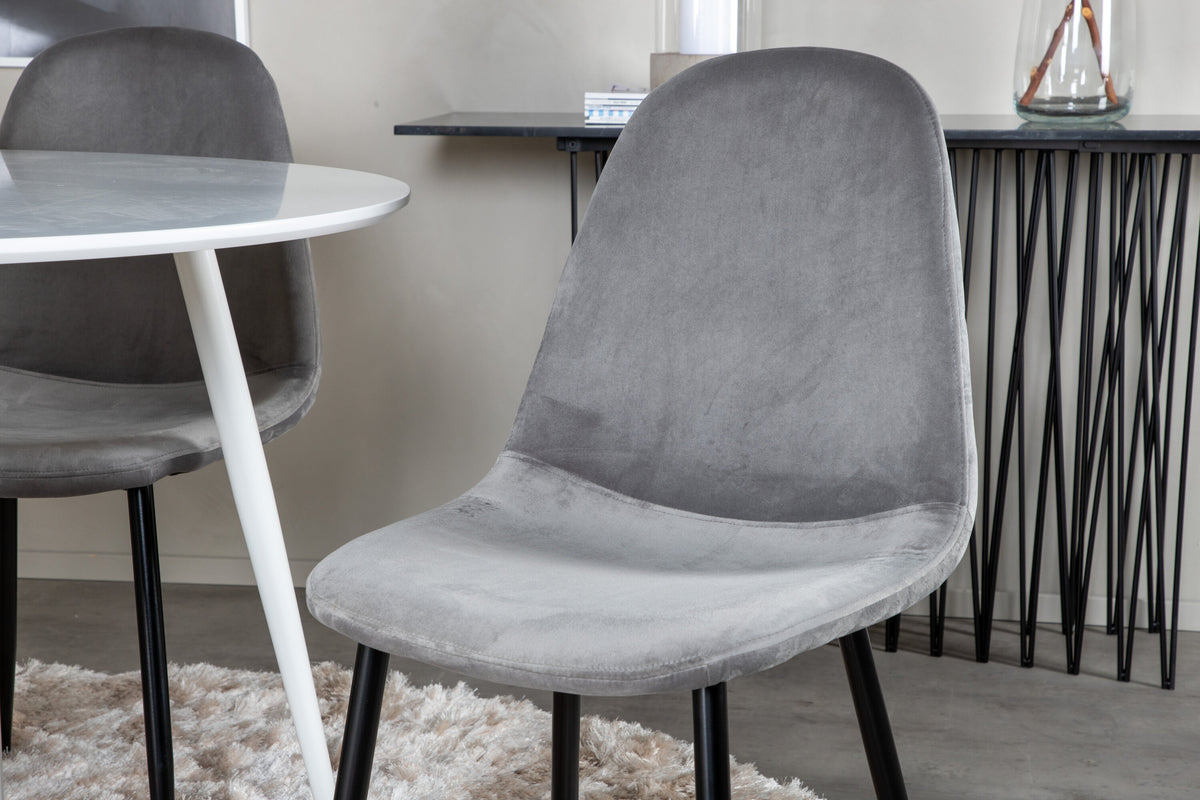 Plaza Matbord med Polar Stolarna – Bord: ⌀100 Stol: 53,3x88x42,5