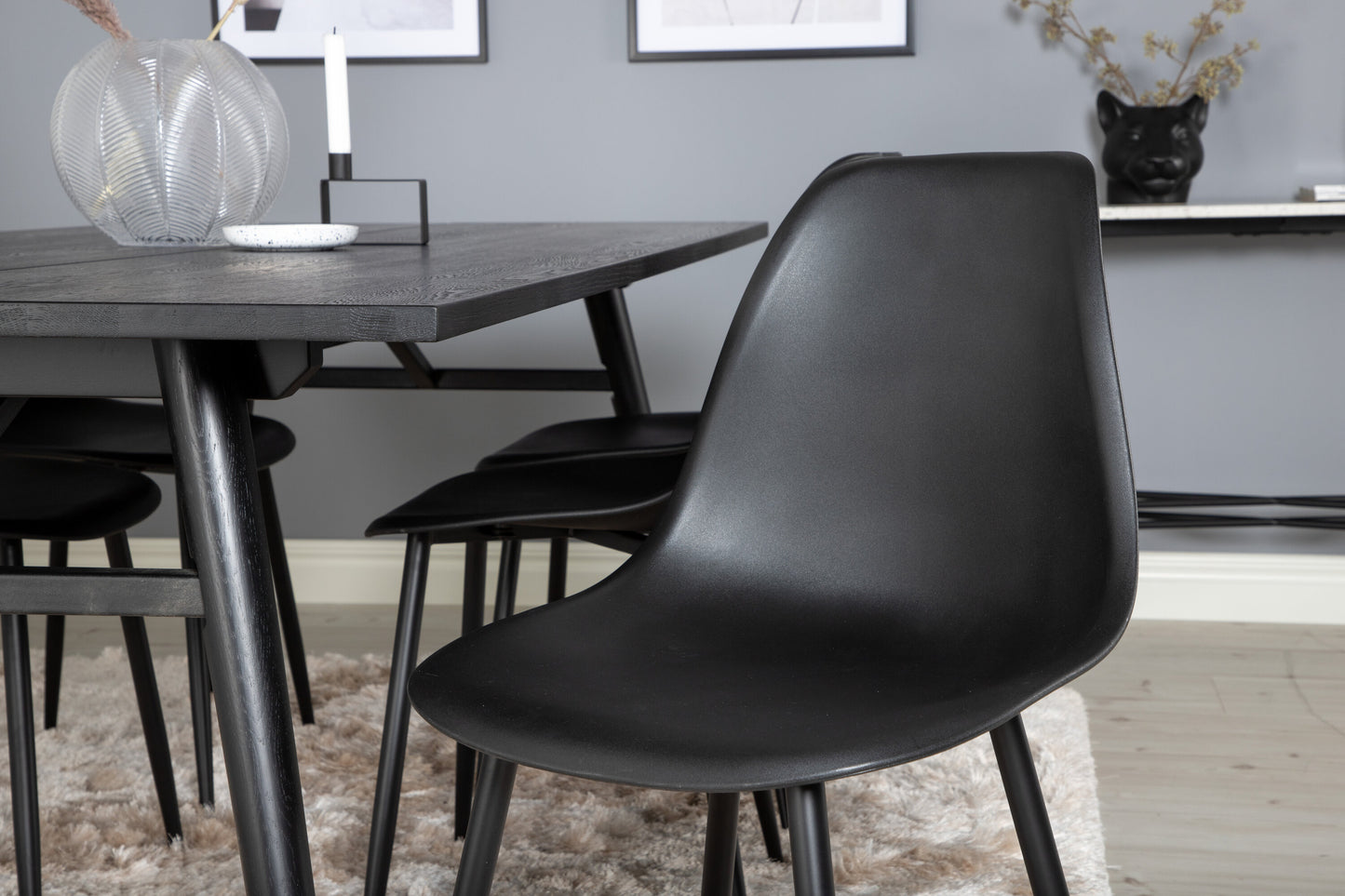 Sleek Matbord med Polar Stolarna Matgrupp