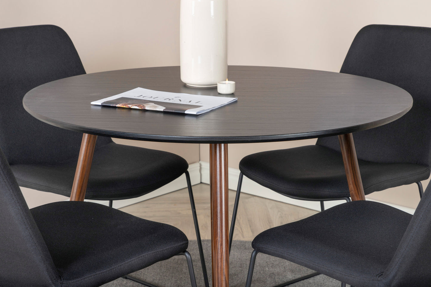 Plaza Matbord med Muce Stolarna Matgrupp