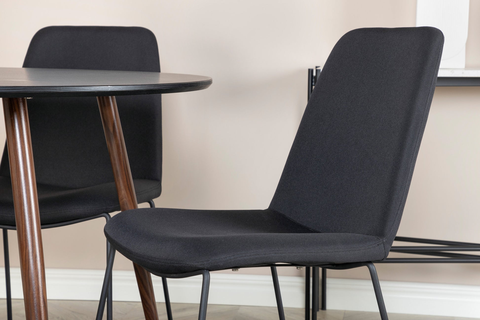 Plaza Matbord med Muce Stolarna Matgrupp