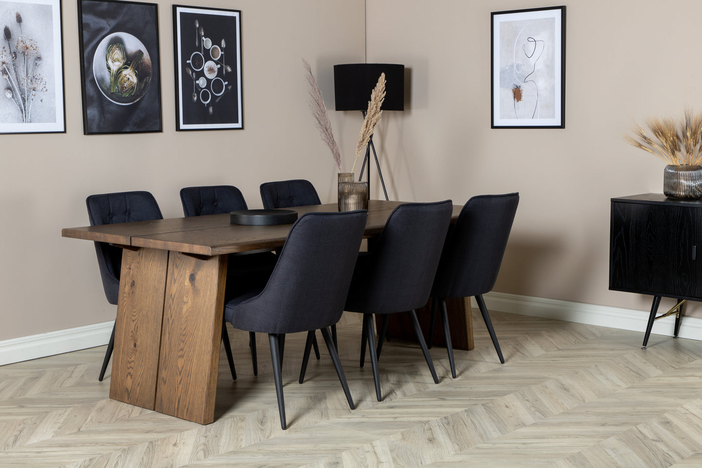 Logger Matbord med Velvet Deluxe Stolarna Matgrupp