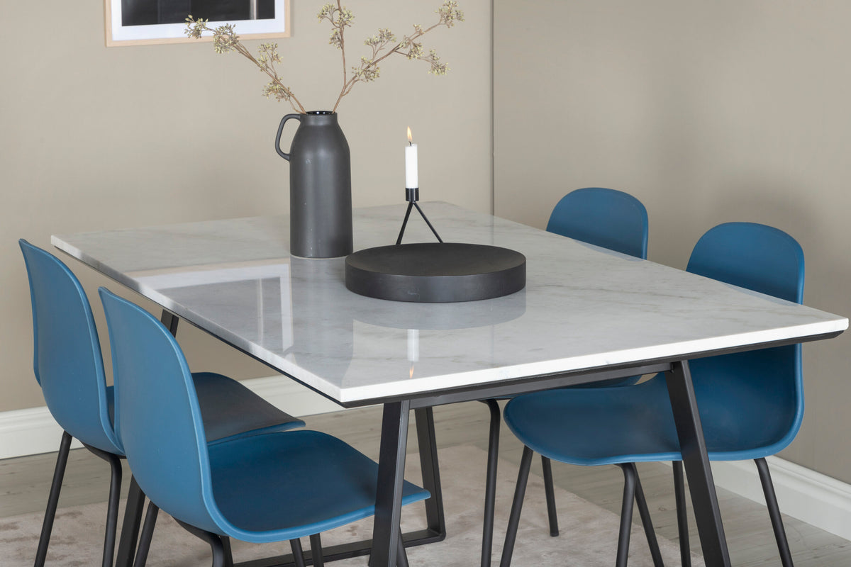 Estelle Matbord med Arctic Stolarna – Bord: 74,5x140x90 Stol: 47,5x82x49