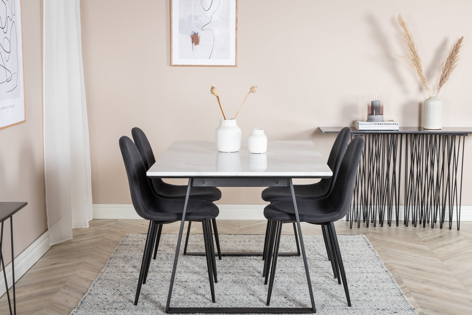 Estelle Matbord med Polar Stolarna – Bord: 74,5x140x90 Stol: 53x87x44