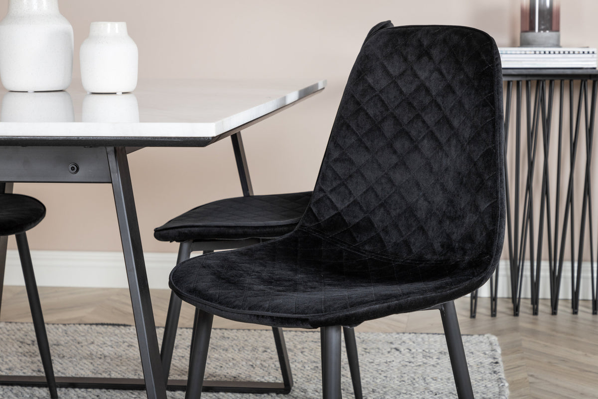 Estelle Matbord med Polar Stolarna – Bord: 74,5x140x90 Stol: 52x86x44