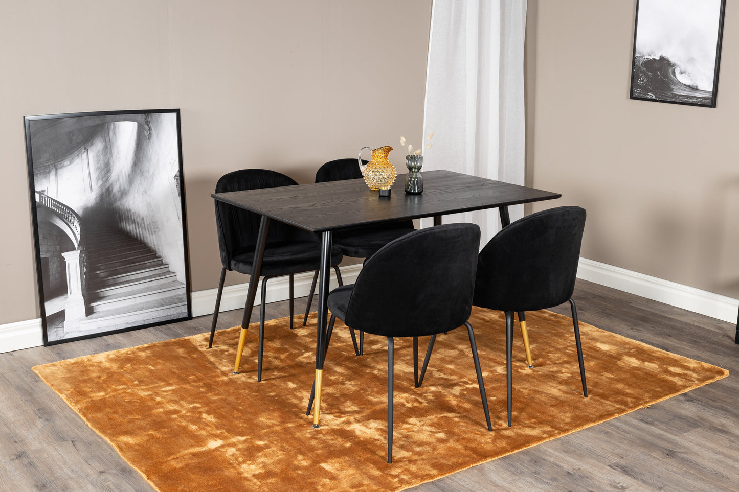 Dipp Matbord med Wrinkles Stolarna Matgrupp