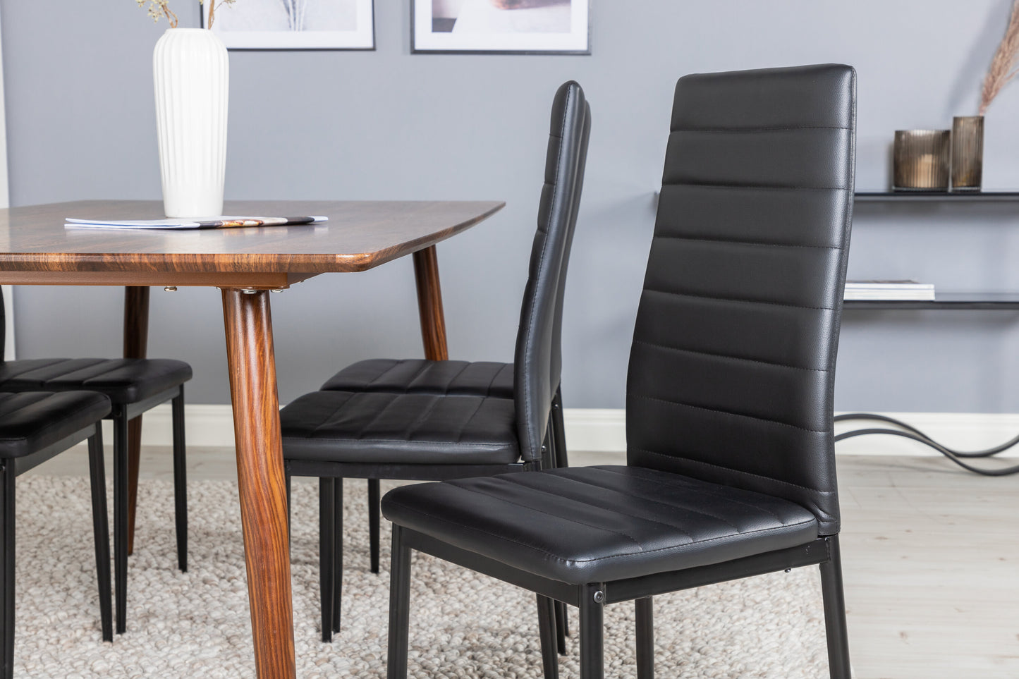 Polar Matbord med Slim Stolarna Matgrupp
