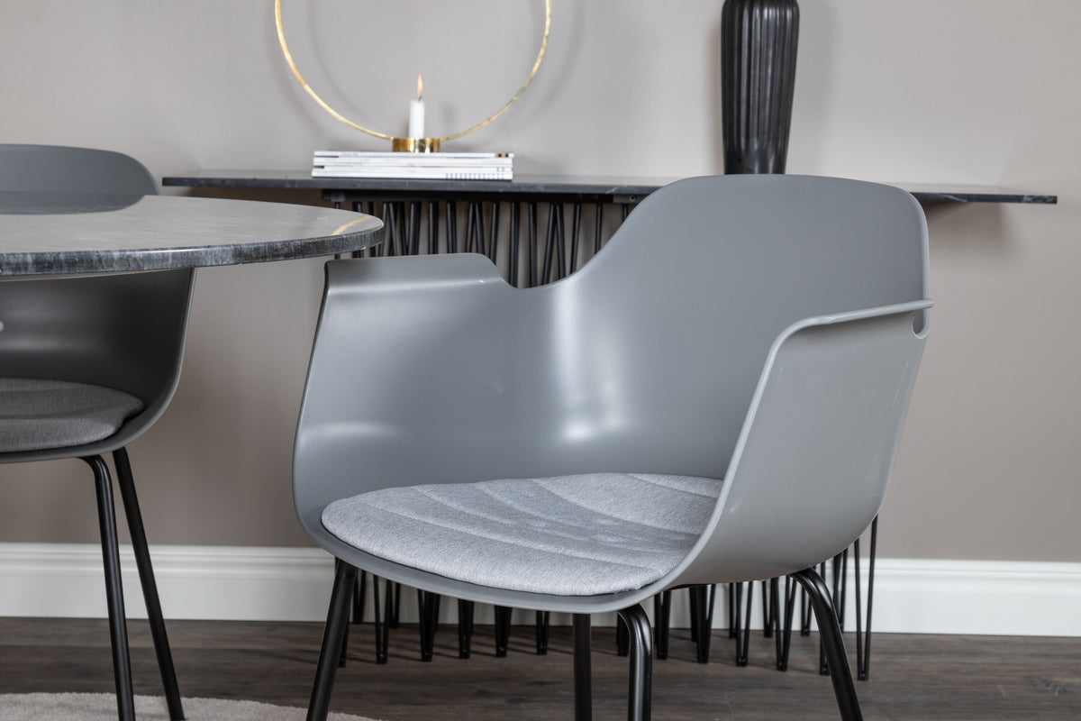 Estelle Matbord med Comfort Stolarna – Bord: ⌀106 Stol: 52x79,5x60,5