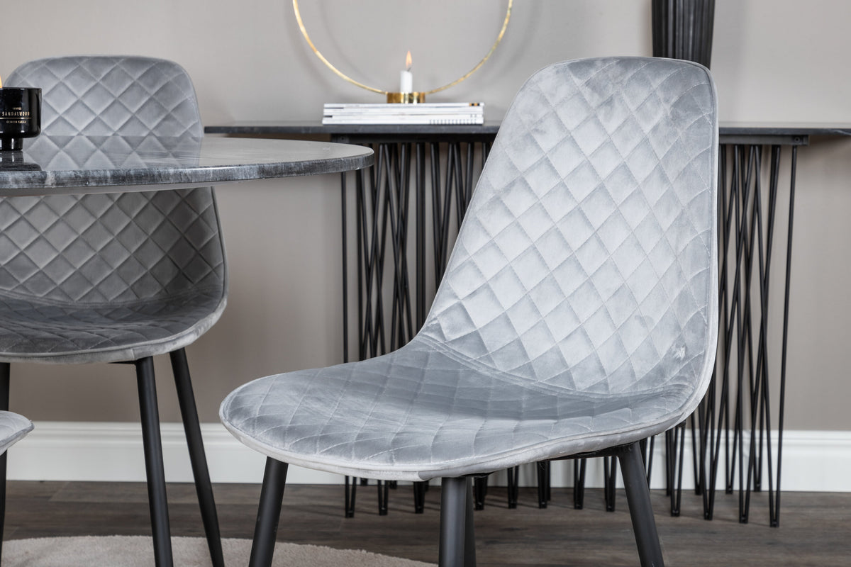 Estelle Matbord med Polar Stolarna – Bord: ⌀106 Stol: 52x86x44