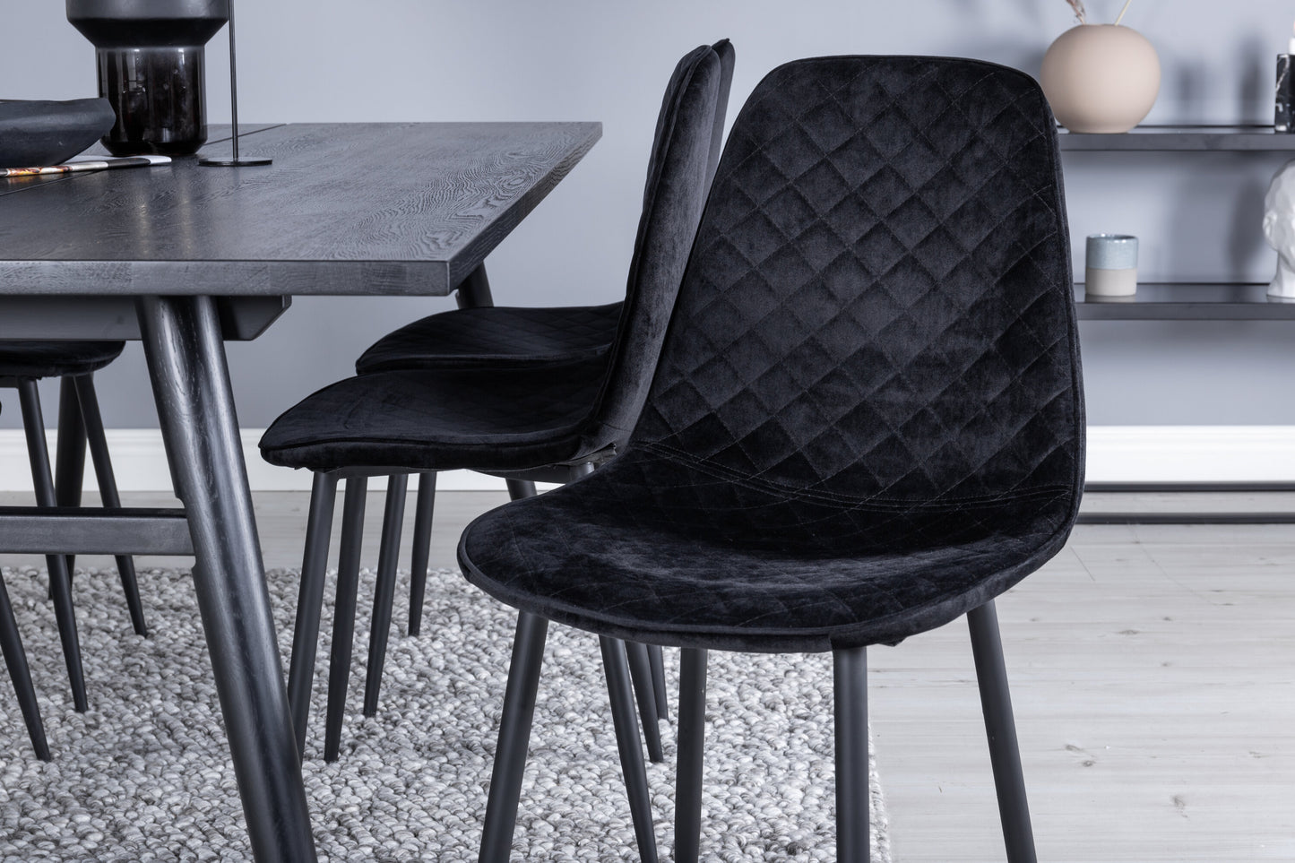 Sleek Matbord med Polar Stolarna Matgrupp
