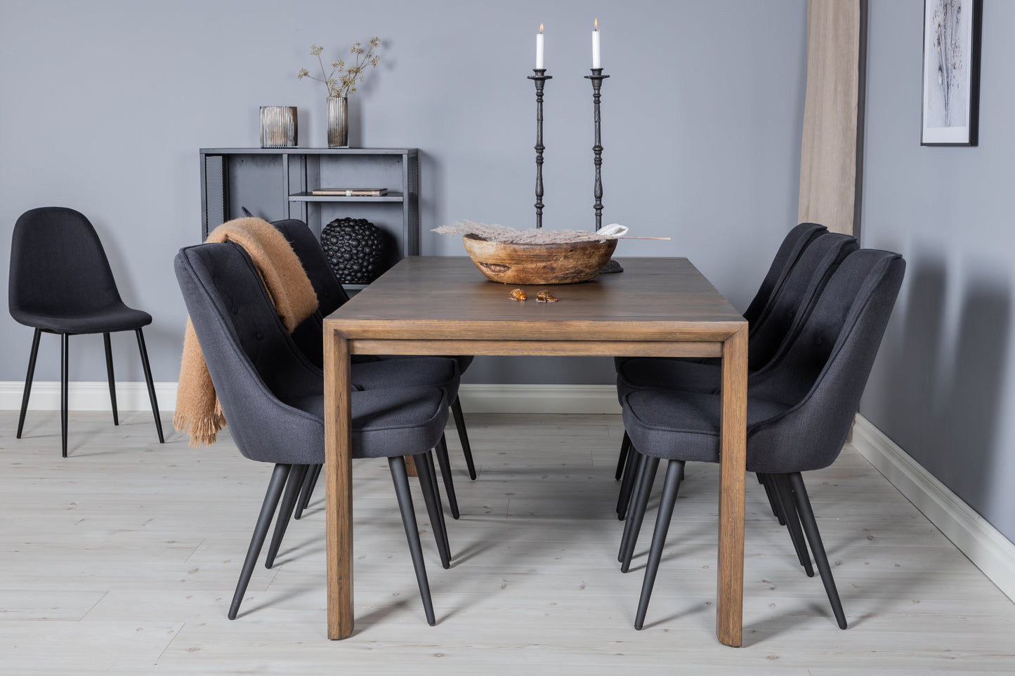 Slider Matbord med Velvet Deluxe Stolarna Matgrupp
