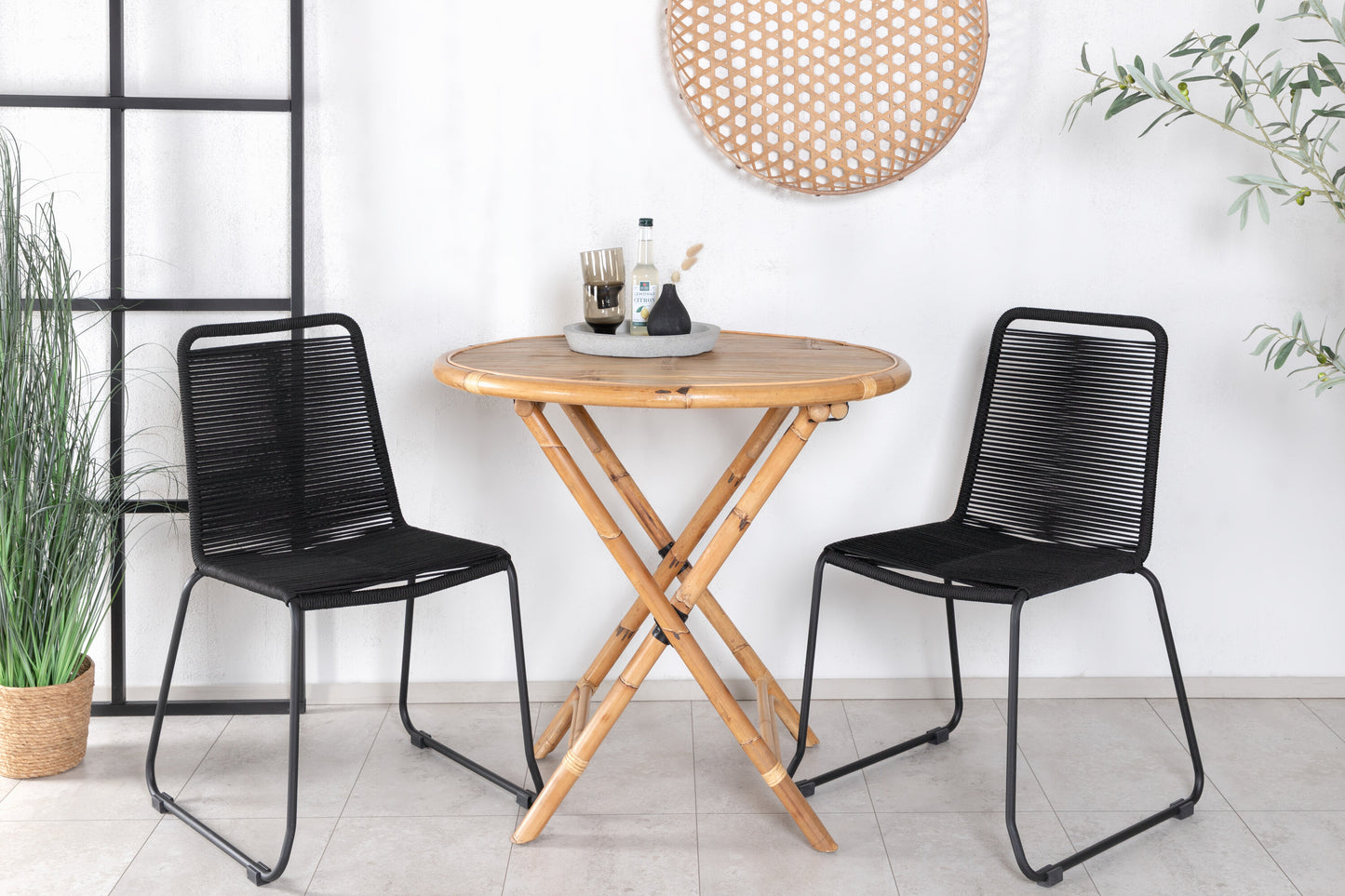Matgrupp Cane med stolarna Lindos