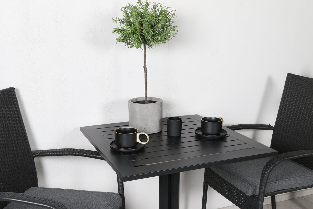 Way Rektangulär Matgrupp – Bord: 72x70x70 Stol: 64x95x55