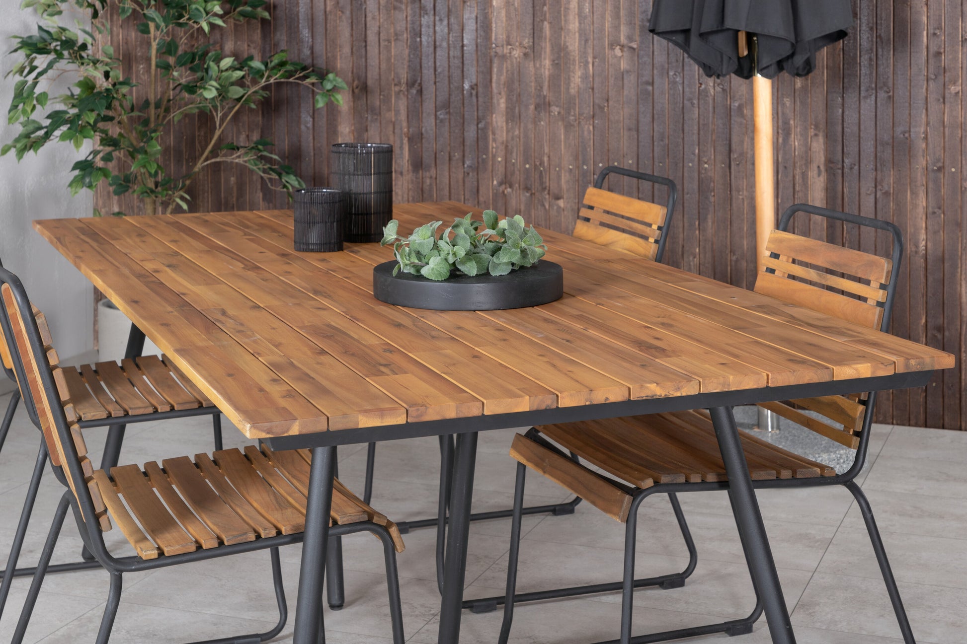 Chan Matbord med Bois Stolarna Matgrupp