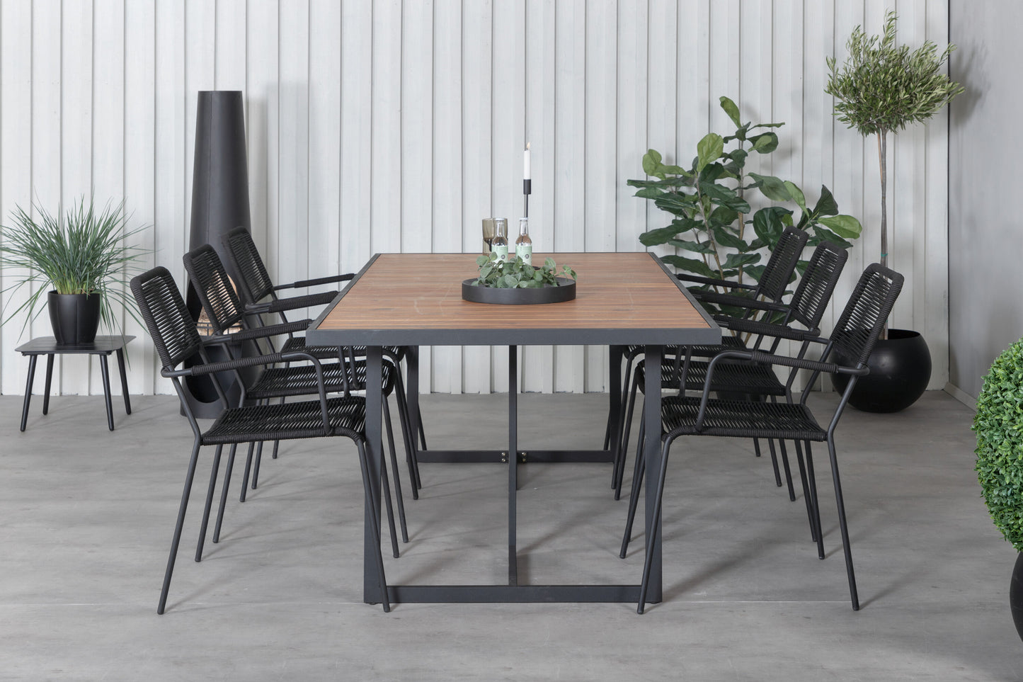 Khung Matbord med Lindos Stolarna Matgrupp