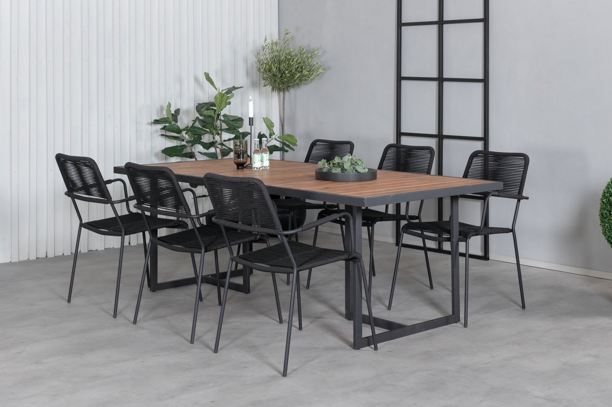 Khung Matbord med Lindos Stolarna Matgrupp