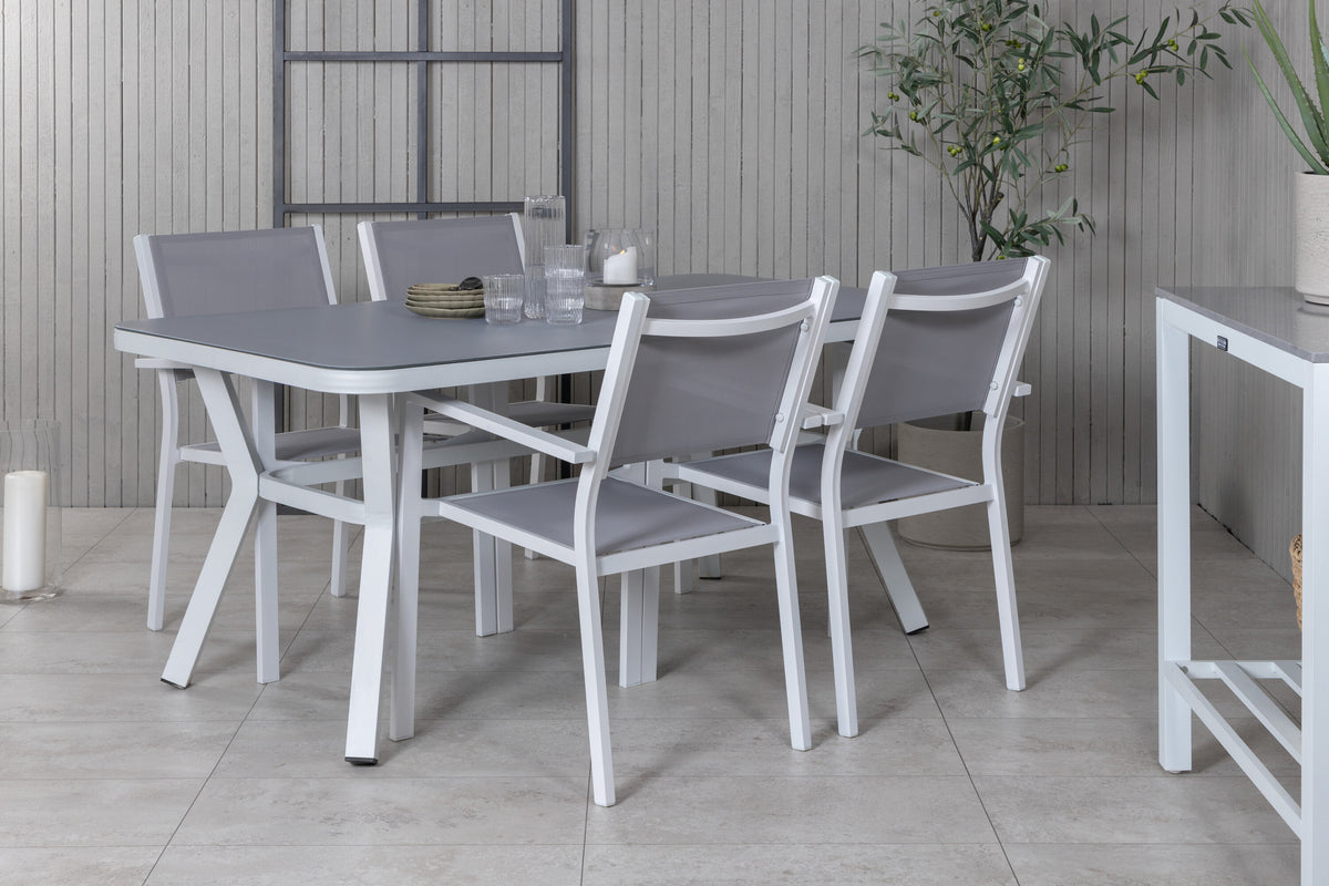 Virya Matbord med Copacabana Stolarna – Bord: 74x160x90 Stol: 60,5x88x56,5