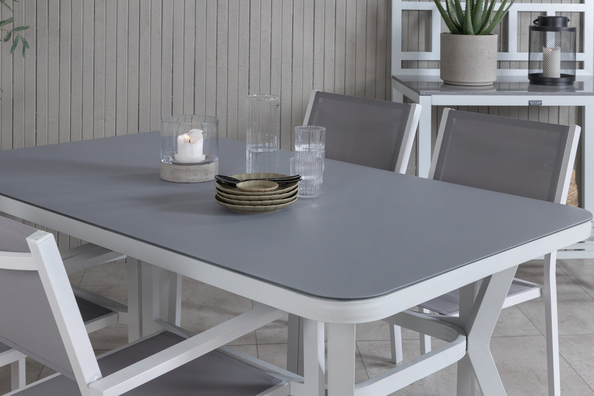 Virya Matbord med Copacabana Stolarna – Bord: 74x160x90 Stol: 60,5x88x56,5