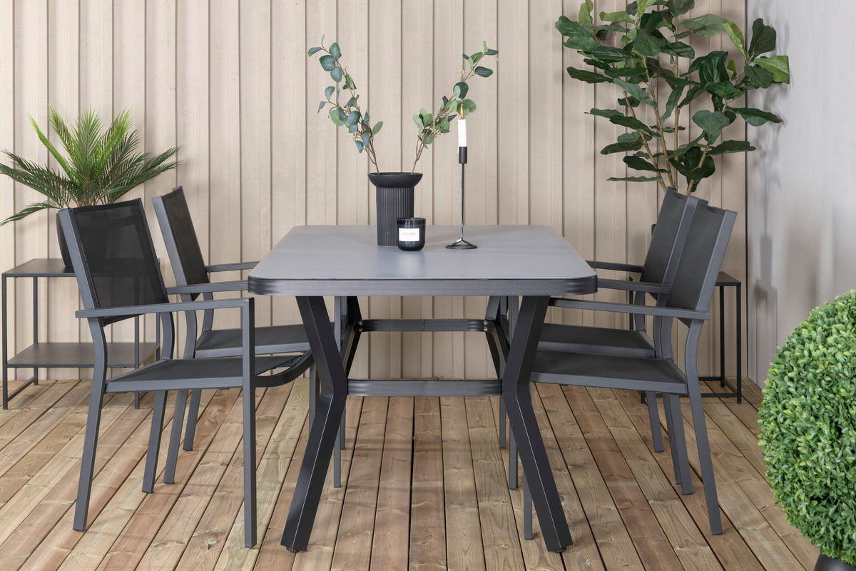Virya Matbord med Copacabana Stolarna – Bord: 74x160x90 Stol: 60,5x88x56,5