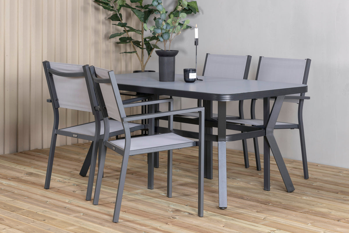 Virya Matbord med Copacabana Stolarna – Bord: 74x160x90 Stol: 60x88x56,5