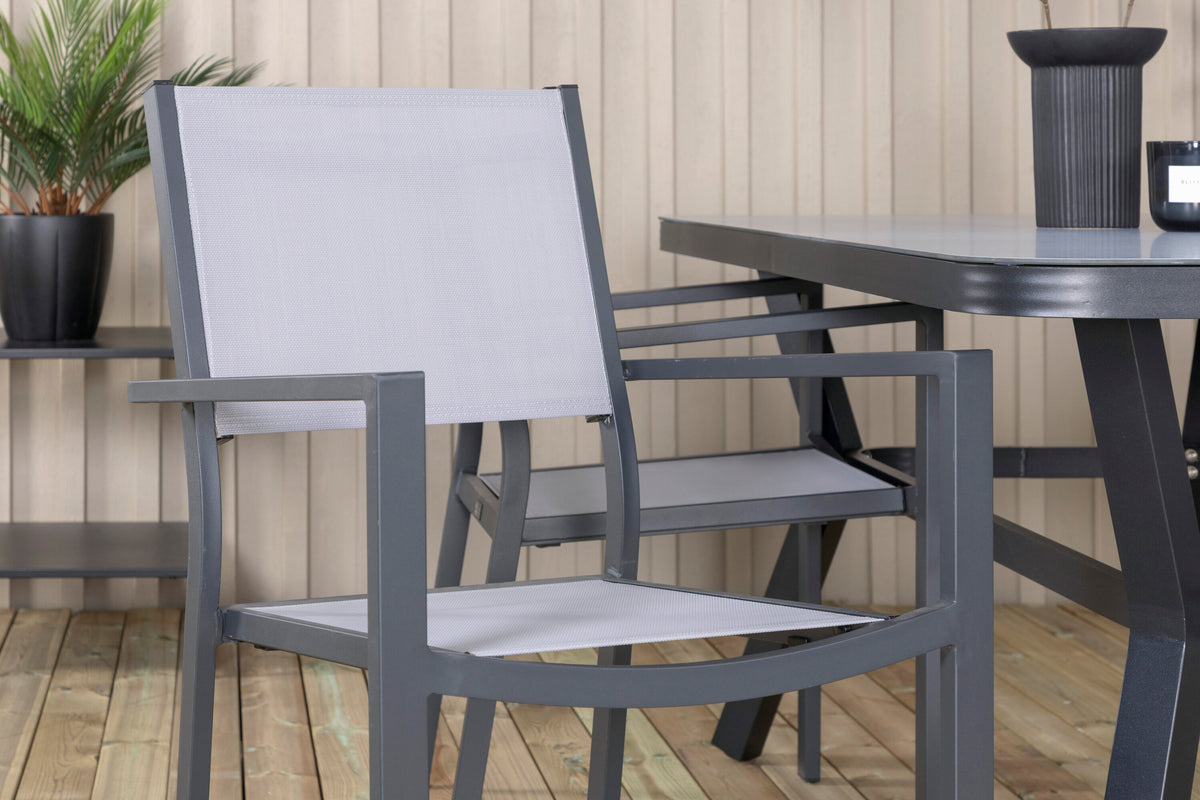 Virya Matbord med Copacabana Stolarna – Bord: 74x160x90 Stol: 60x88x56,5