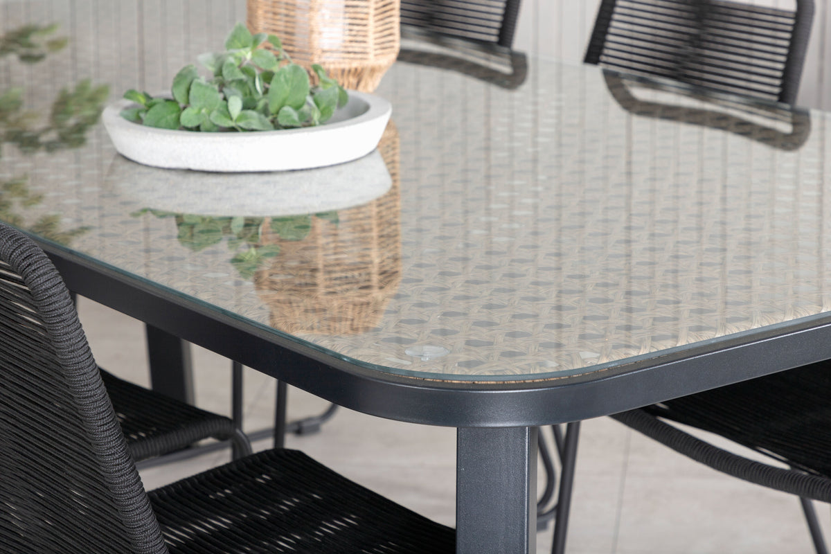 Paola Matbord med Lindos Stolarna – Bord: 74x200x100 Stol: 59x86x57