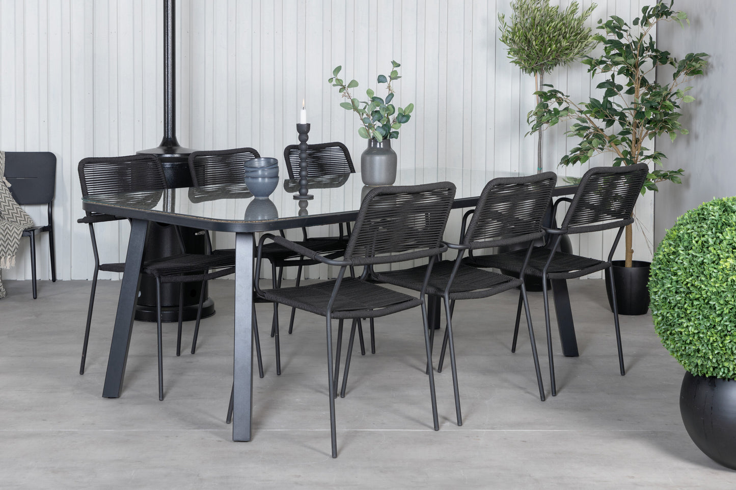 Paola Matbord med Lindos Stolarna – Bord: 74x200x100 Stol: 66x85x55
