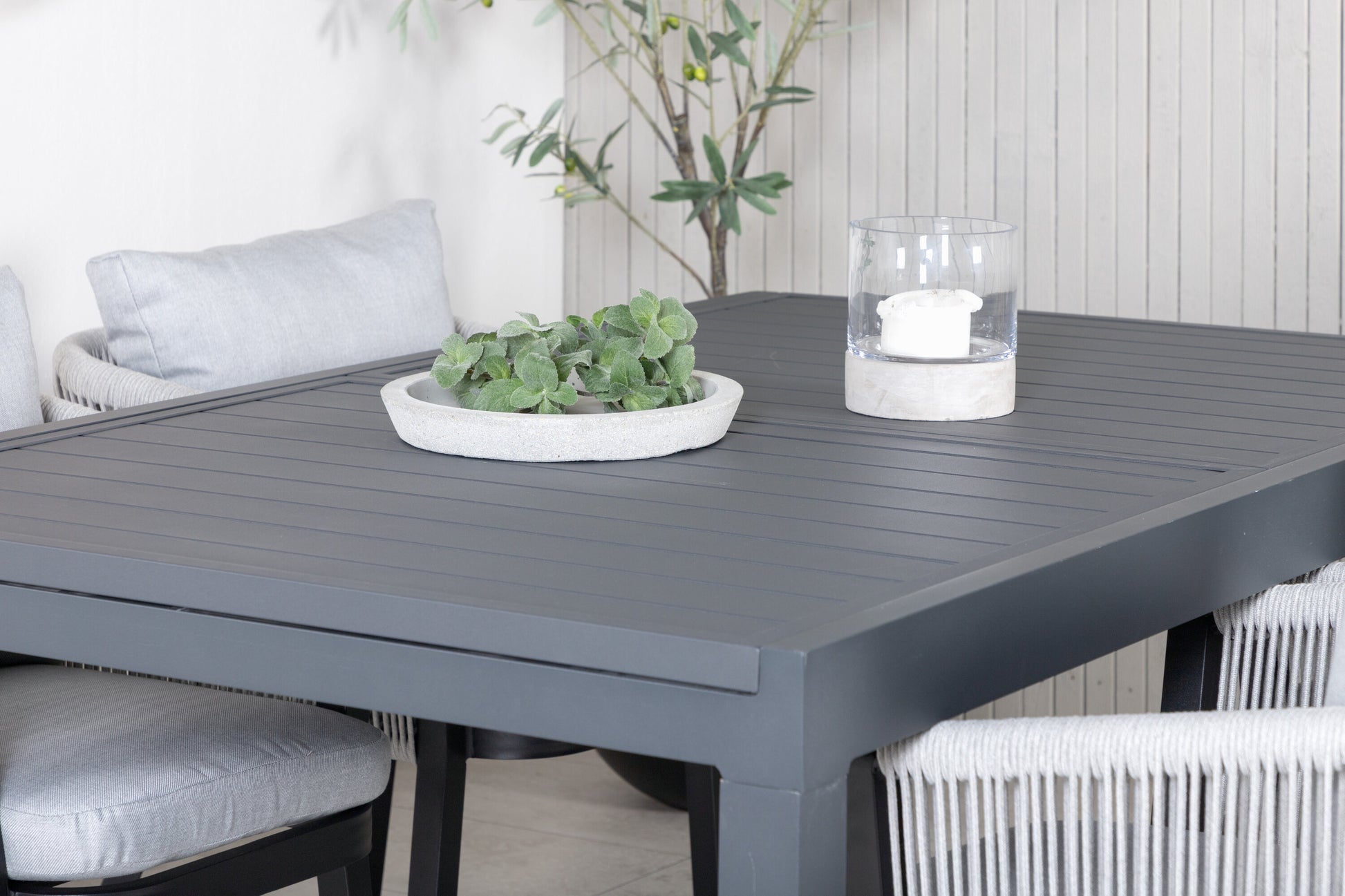 Marbella Matbord med Virya Stolarna Matgrupp