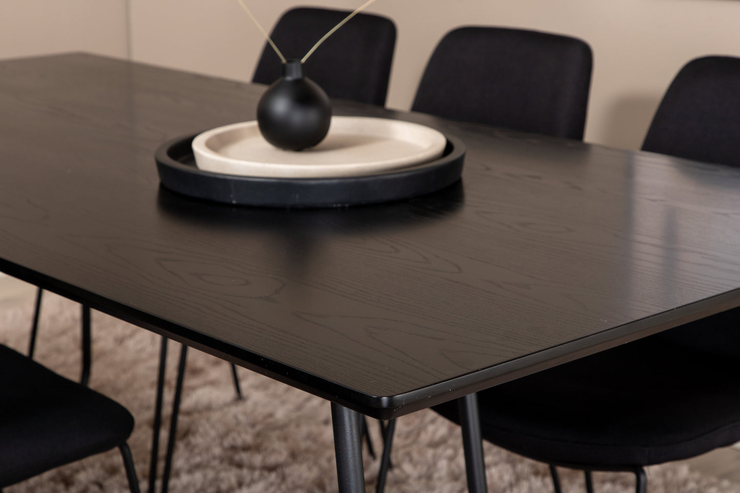 Petra Matbord med Muce Stolarna Matgrupp