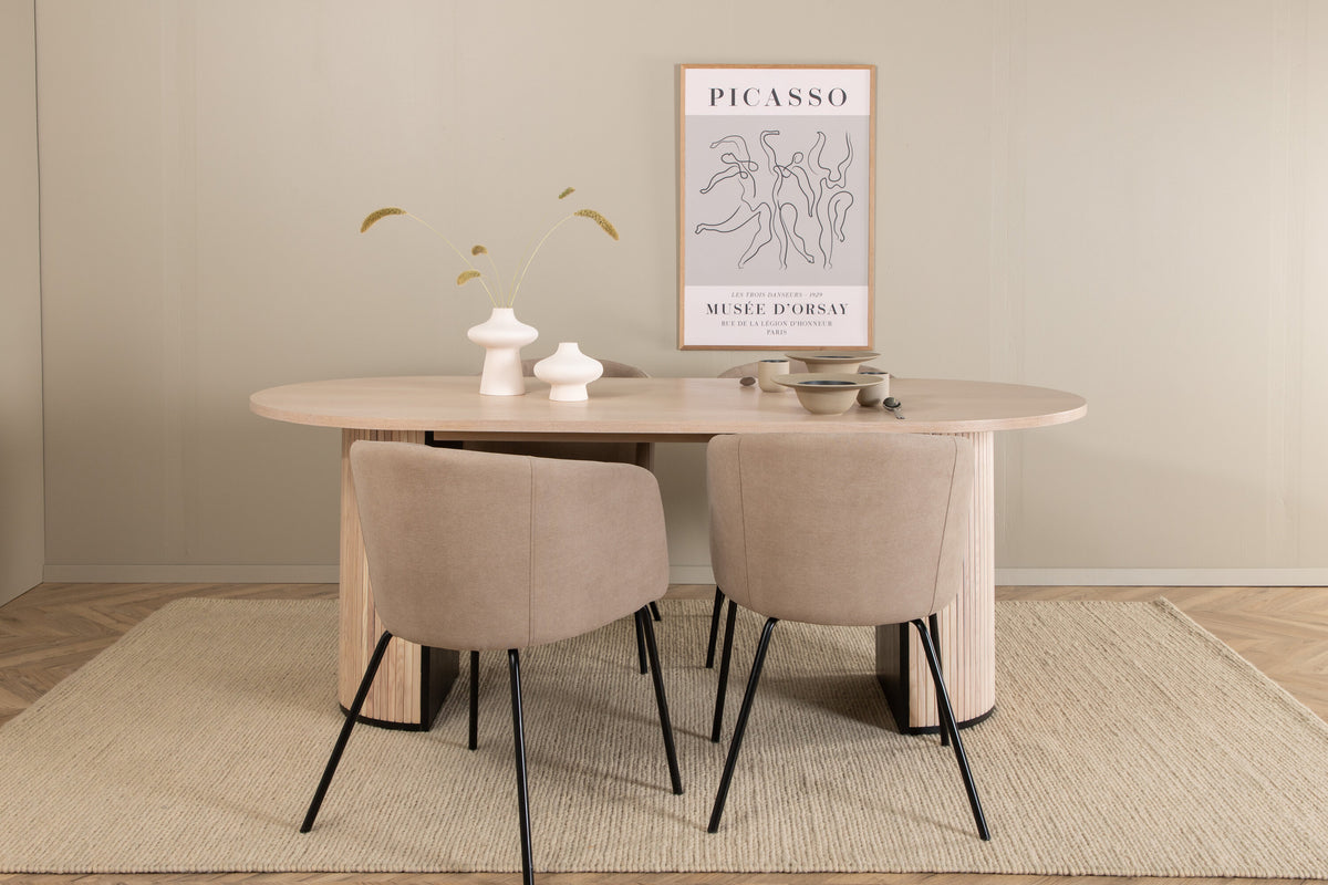 Bianca Matbord med Berit Stolarna – Bord: 75x200x90 Stol: 55x78x55