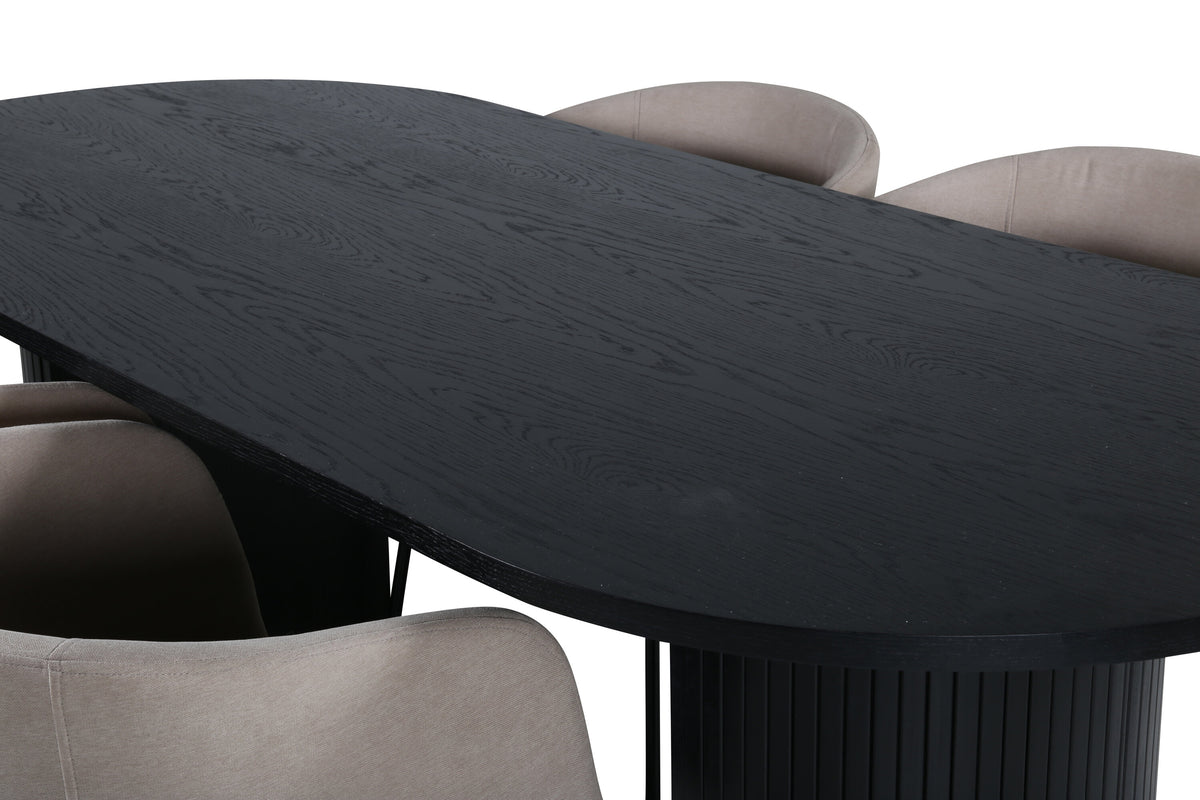 Bianca Matbord med Berit Stolarna – Bord: 67x200x90 Stol: 55x78x55