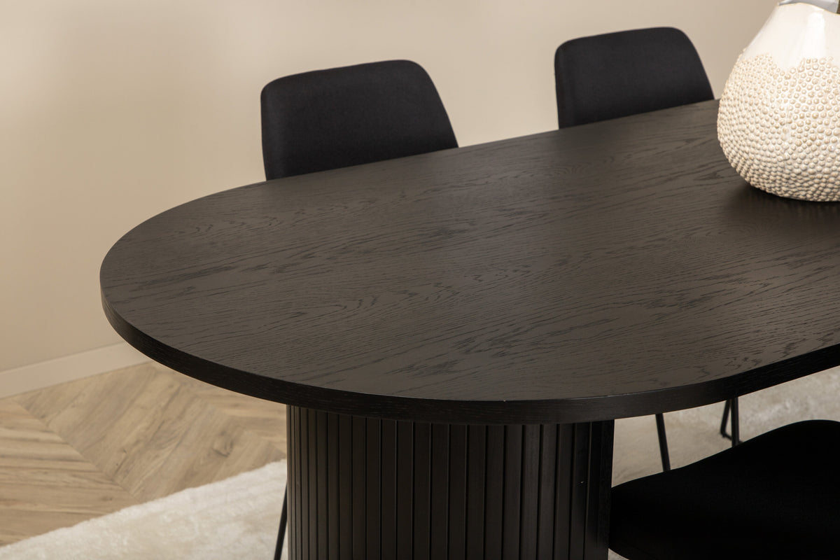 Bianca Matbord med Muce Stolarna – Bord: 75x200x90 Stol: 63x84x43