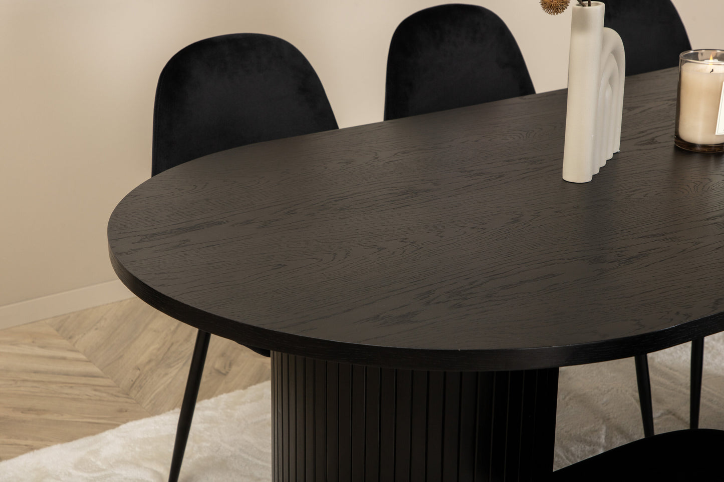 Bianca Matbord med Polar Stolarna – Bord: 35x200x90 Stol: 53,3x88x42,5