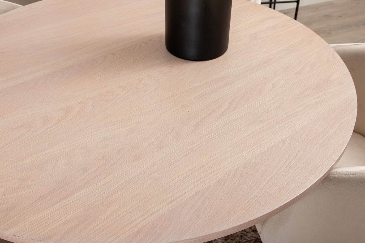 Bianca Matbord med Berit Stolarna – Bord: ⌀110 Stol: 55x78x55