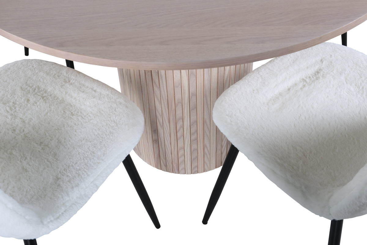 Bianca Matbord med Polar Stolarna – Bord: ⌀110 Stol: 53x87x44