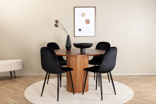 Bianca Matbord med Polar Stolarna – Bord: ⌀110 Stol: 53,3x88x42,5