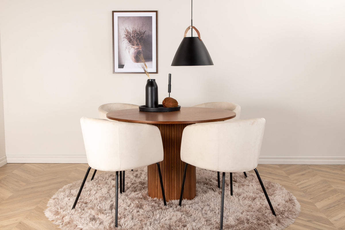 Bianca Matbord med Berit Stolarna – Bord: ⌀110 Stol: 55x78x55