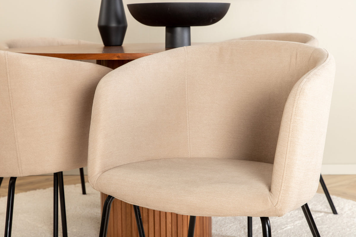 Bianca Matbord med Berit Stolarna – Bord: ⌀110 Stol: 55x78x55