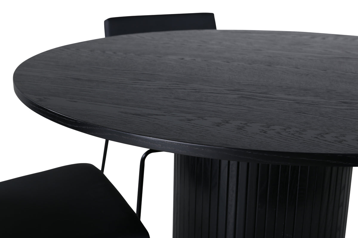 Bianca Matbord med Kenth Stolarna – Bord: ⌀110 Stol: 52x76x40