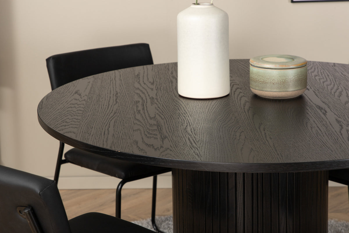 Bianca Matbord med Kenth Stolarna – Bord: ⌀110 Stol: 52x76x40