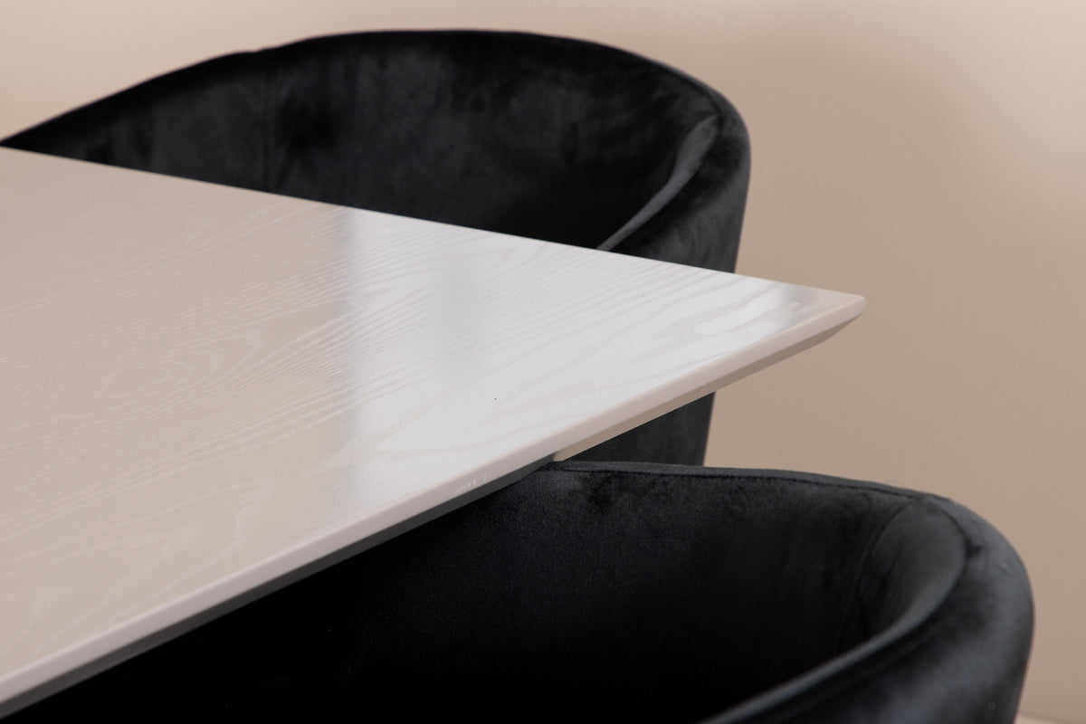 Piazza Matbord med Berit Stolarna – Bord: 76x180x90 Stol: 55x78x55