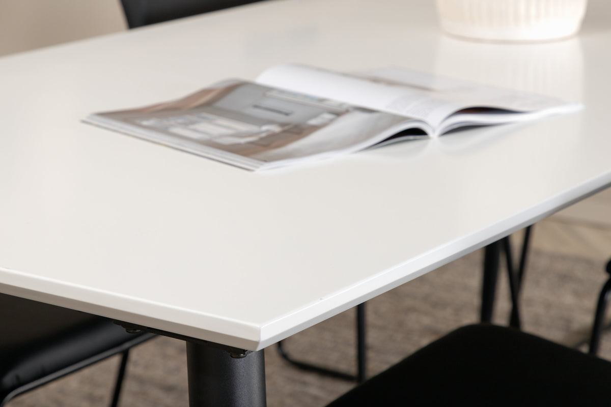 Jimmy Matbord med Kenth Stolarna – Bord: 76x195x90 Stol: 52x76x40