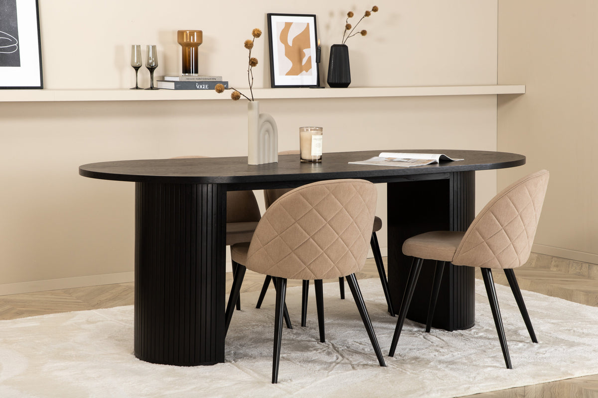 Bianca Matbord med Velvet Stolarna – Bord: 50x200x90 Stol: 57x76,5x50