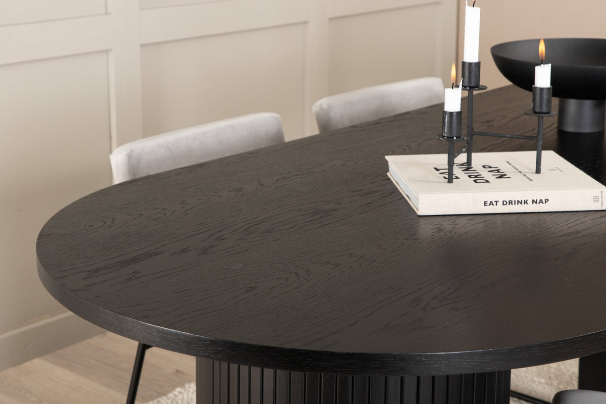 Bianca Matbord med Kenth Stolarna – Bord: 41x200x90 Stol: 52x76x40