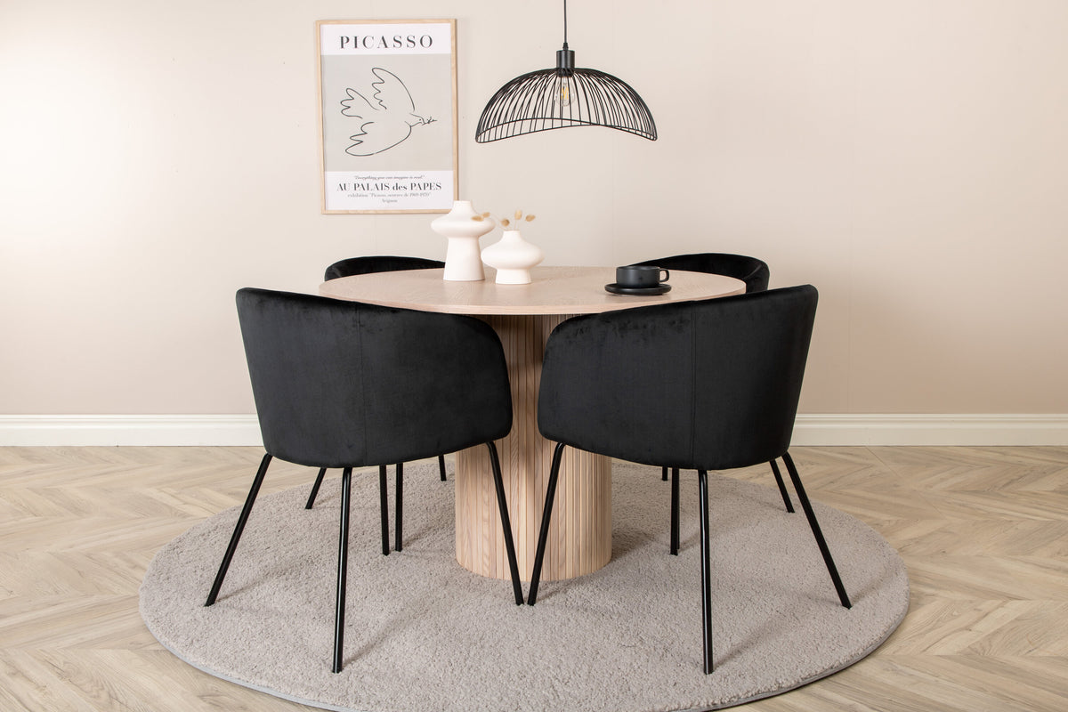 Bianca Matbord med Berit Stolarna – Bord: ⌀110 Stol: 55x78x55