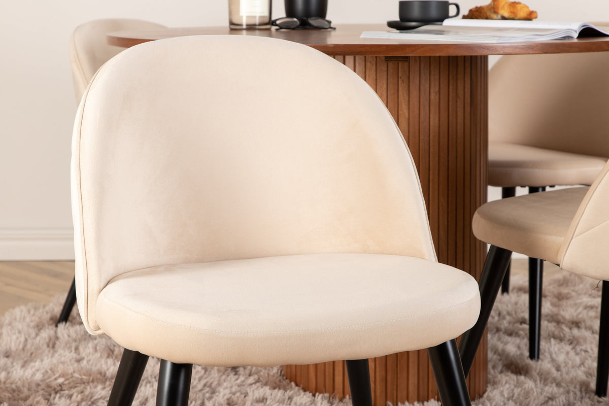 Bianca Matbord med Velvet Stolarna – Bord: ⌀110 Stol: 57x76,5x50