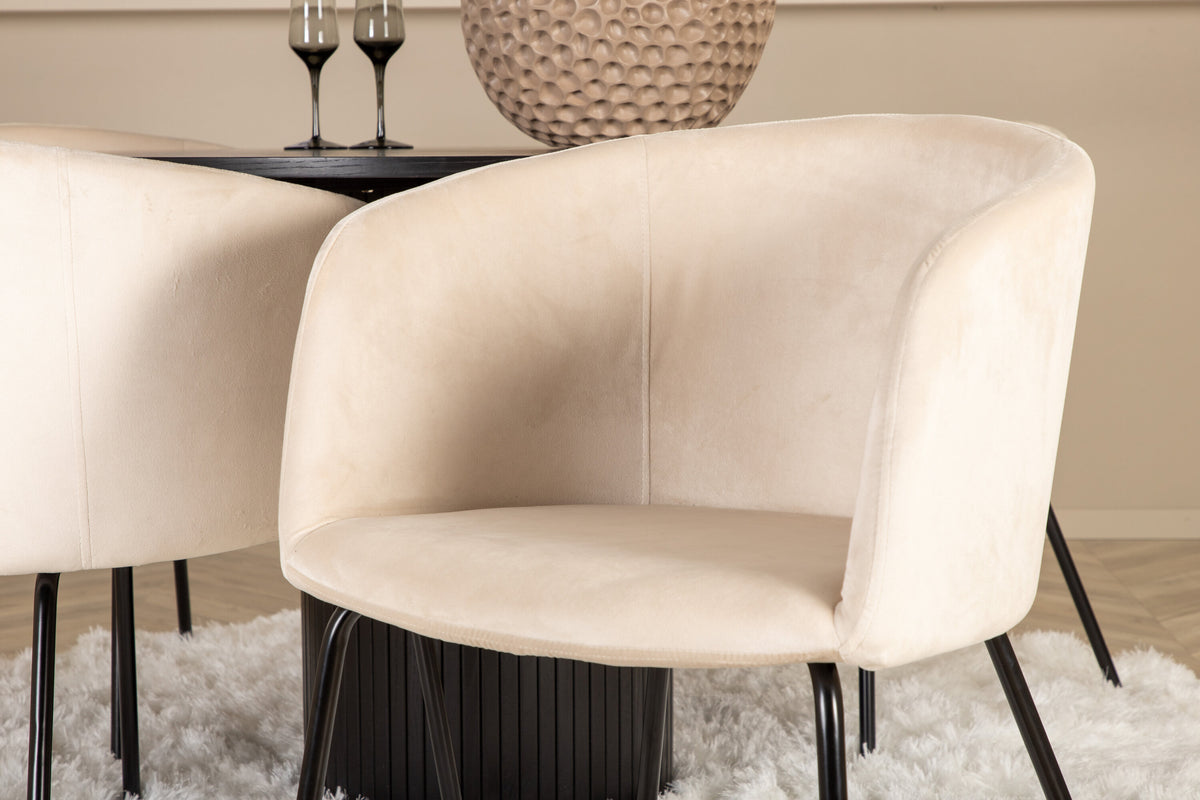 Bianca Matbord med Berit Stolarna – Bord: ⌀110 Stol: 55x78x55