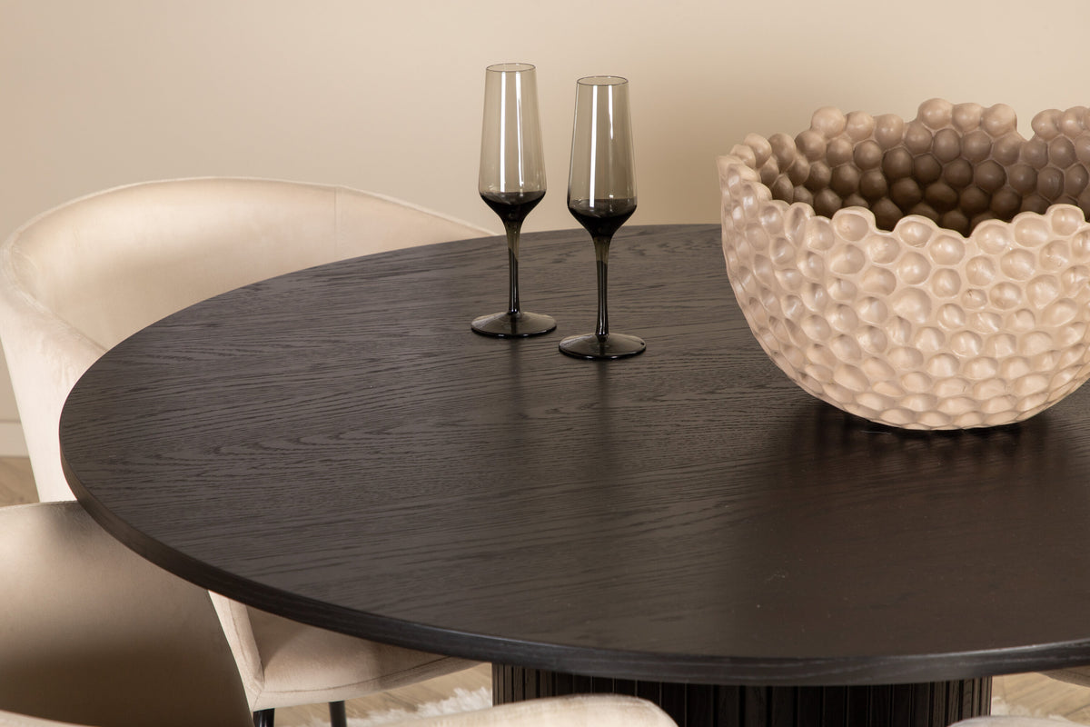 Bianca Matbord med Berit Stolarna – Bord: ⌀110 Stol: 55x78x55